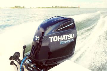 Tohatsu 140 HP Uzun Şaft Marşlı Trimli Deniz Motoru